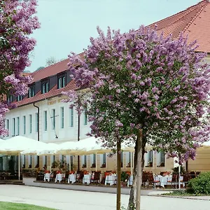 https://schloss-hotel-dresden-pillnitz.dresdenhotels.net